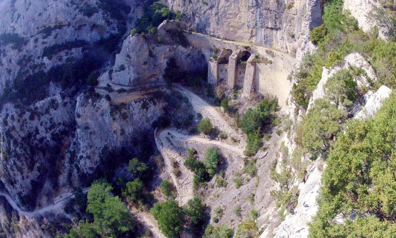 La Maison De La Traverse Saint-Guilhem-le-Desert Exterior photo